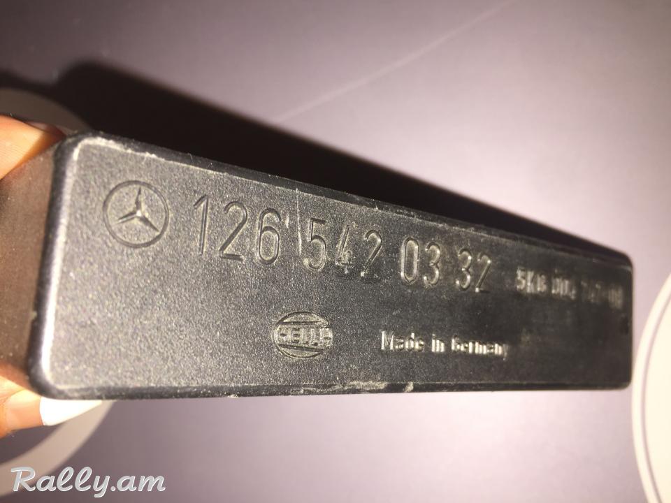 Luyse miacnox karavarox blok fari Mercedes-Benz E-CLASS 126 542 03 32 1265420332 5KG 004 747-09 5KG00474709