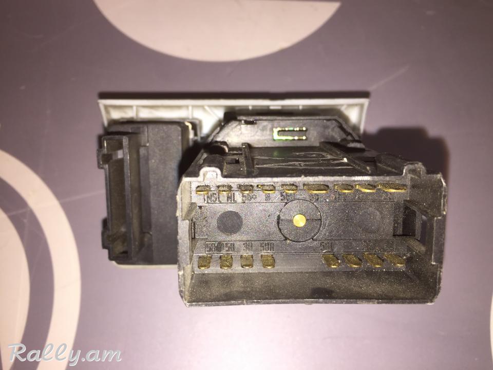 LUSERI KARAVARMAN BLOK /Audi A6 4B 4B2941531C 4B2 941 531 C 04052453
