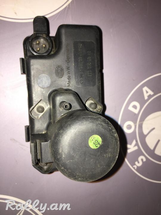 Mercedes-Benz 190E W201 W126 W201 190D 190 E 000 800 03 48 0008000348 vacum Drneri vakum. Prisoska