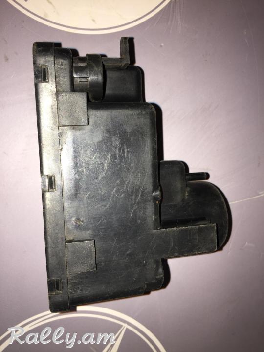 Mercedes-Benz 190E W201 W126 W201 190D 190 E 000 800 03 48 0008000348 vacum Drneri vakum. Prisoska