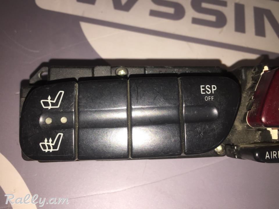 Knopka saloni avarionni KNOPKI BLOK Mercedes-Benz C180 W203 2038208110 203 820 81 10 3306.090101