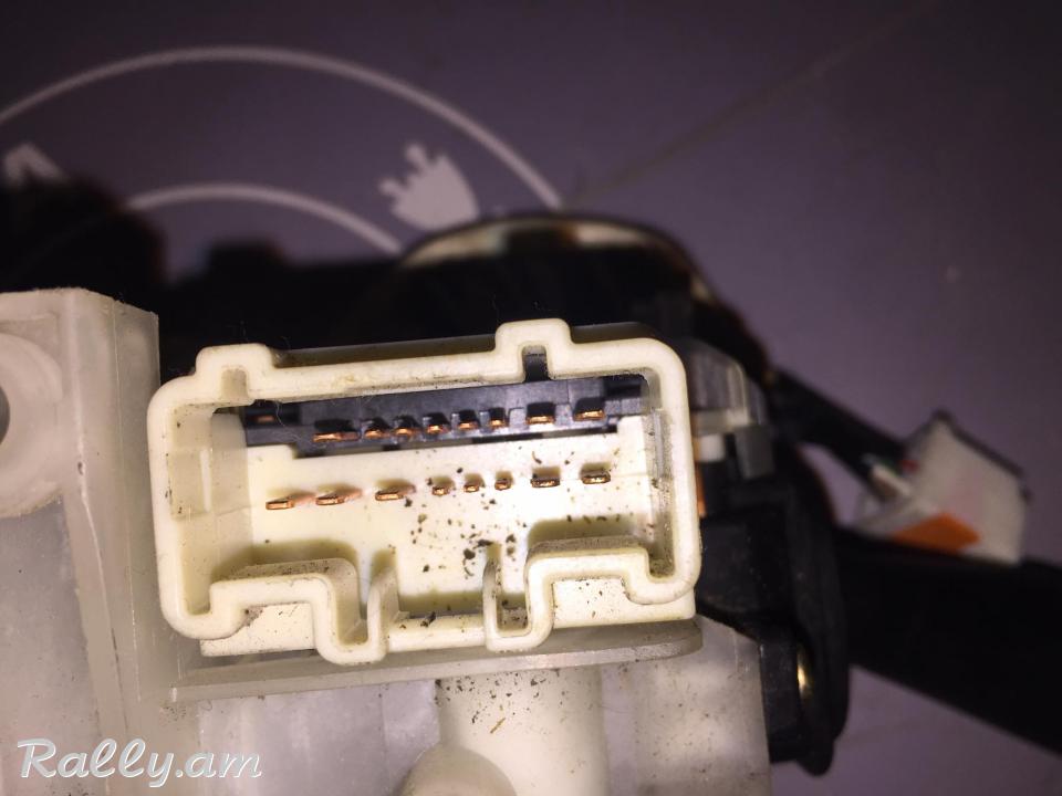 Mazda CX-7 2007 - 2009 Մարգատի ռիչագ, լույսերի ռիչագ, չոտկերի ռիչագ ռույլի կողքի
