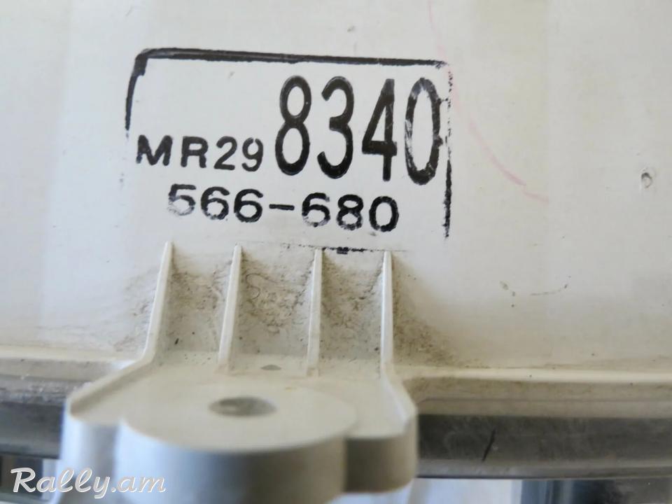Mitsubishi Montero Sport 3.5L V6 1998-2000 MR298340 MR29 8340 769921-542 769921542