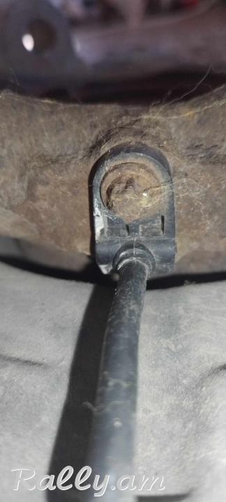 ABS դաչիկ առջևի աջ Mitsubishi Colt 2003-2012 MN102857 դաչիկ օրգինալ օգտագործված  Датчик ABS передний правый Mitsubishi Colt 2003-2012 MN102857