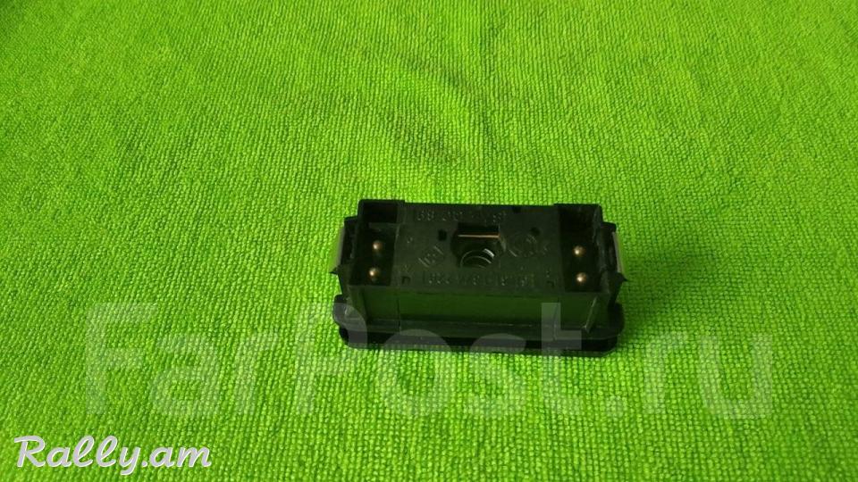 Ավարիոնի կնոպկա BMW E36 61.31-1390751.1 613113907511 SAE J910 1390751 Օրիգինալ օգտագործված