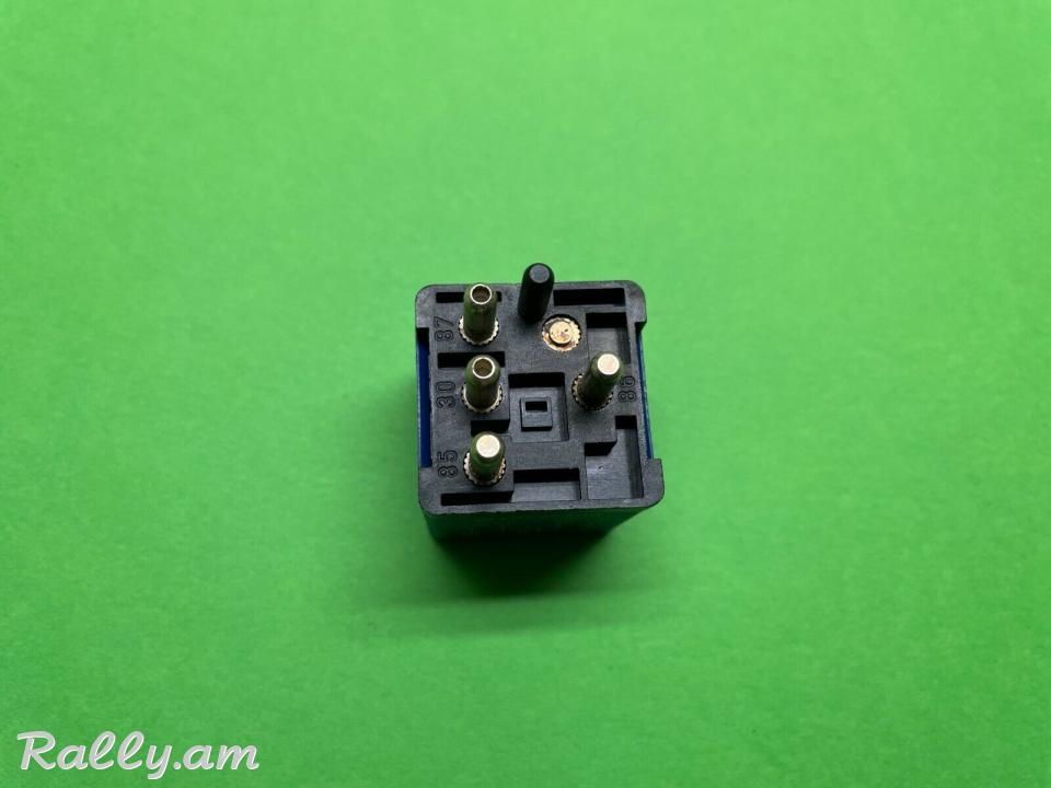 Վինտիլյատրի ռելե Mercedes-Benz E-Class 0025420119 