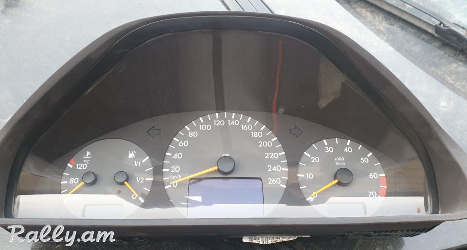 W210 pribor restayl kod 17 11