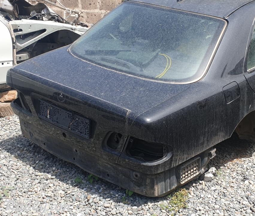 W210 կռիլյո հետևի