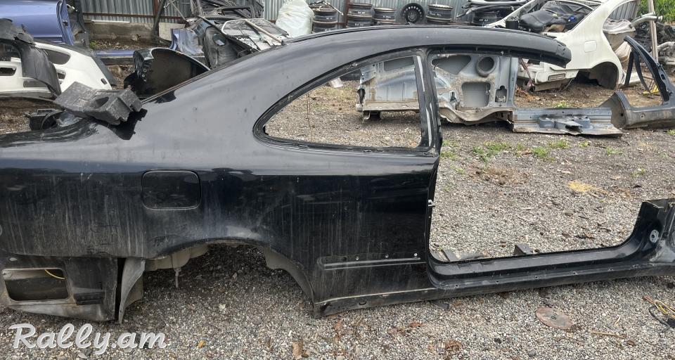 W208 krilo hetevi