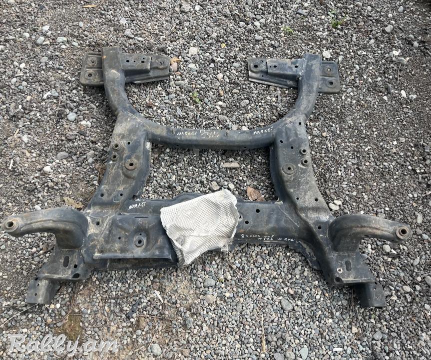 W414 Vaneo տրավերս դիմացի