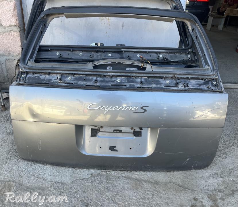 Porsche cayenne bagajnik