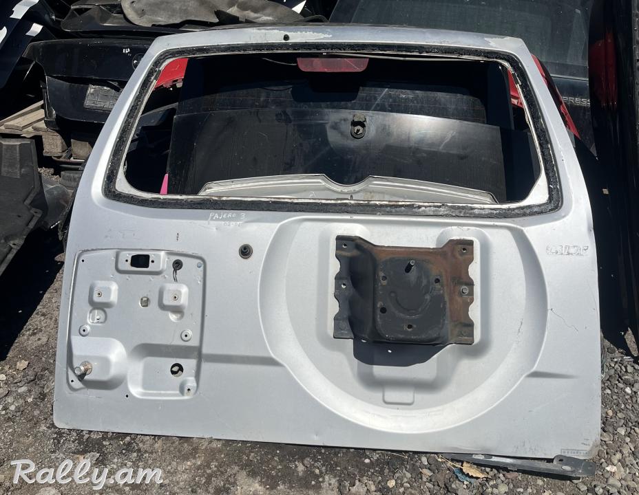 Pajero 3 bagajnik 02-06 tiv