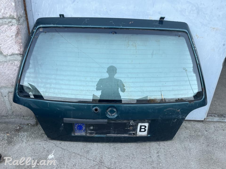 Golf 3 bagajnik