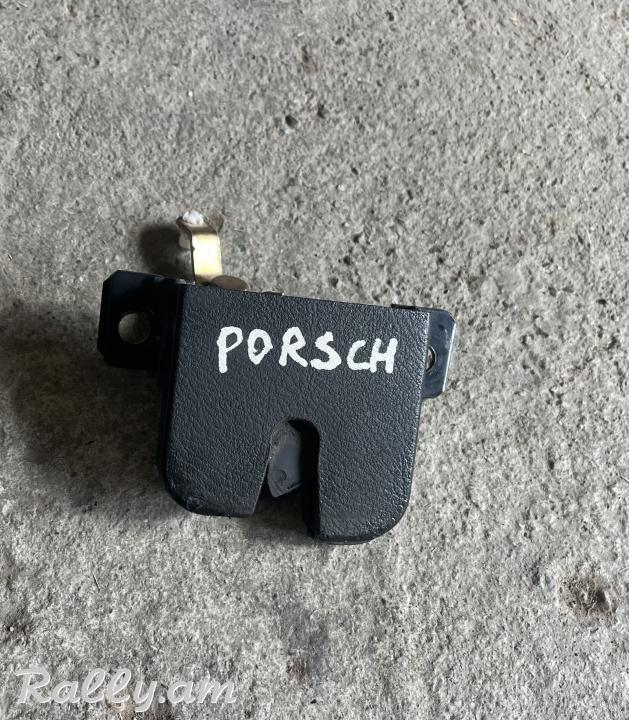 Porsche cayenne bagajnik zamok