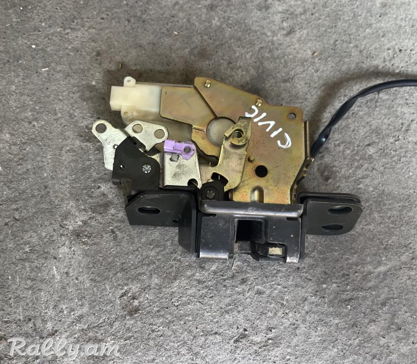 Honda civic bagajnik zamok