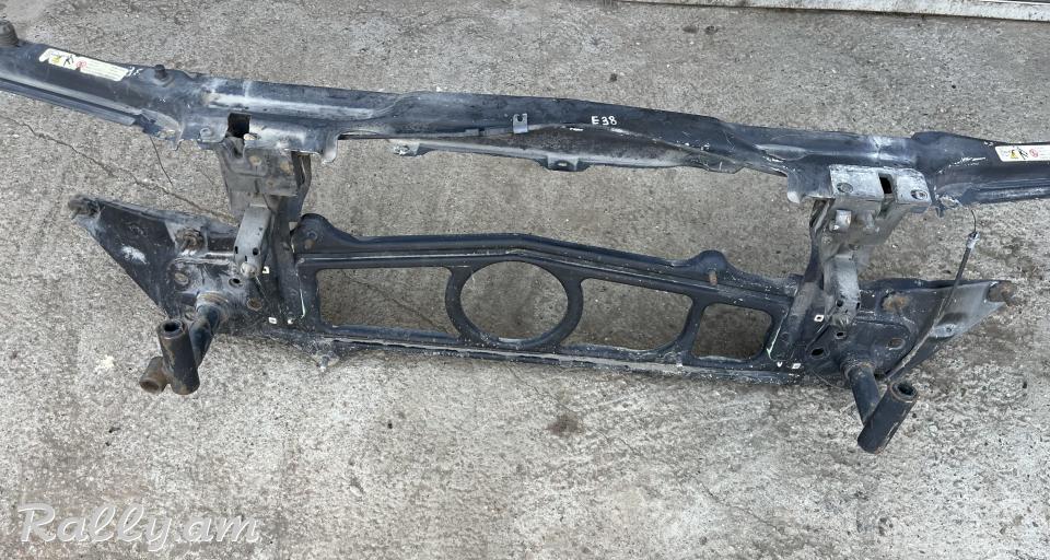 Bmw E38 պատկապոտնիկ էկռան