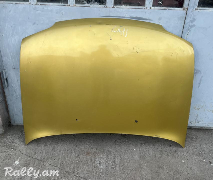 Nissan micra kapot, Կապոտ
