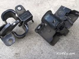 Kapoti zamok w 202,w203,w208 ,w210 Kapoti zamok w 202,w203,w208 ,w210