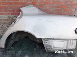 W210 hetevi krilyo