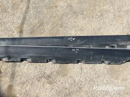 Audi A8 padmoshka parog