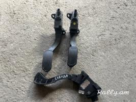 Corolla pedal gazi