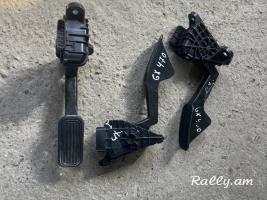 Lexus GX470 pedal gazi