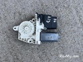 Audi A4 B6 padyomnik mator