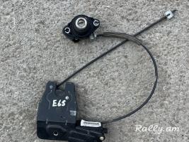 E65 bagajniki zamok
