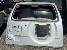 Pajero 3 bagajnik 02-06 tiv
