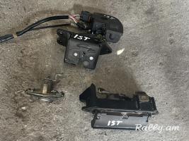 Toyota IST bagajnik zamok