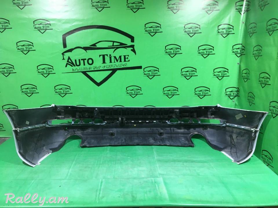 Audi Q7  L4  2005-2015 Հետևի շիթ