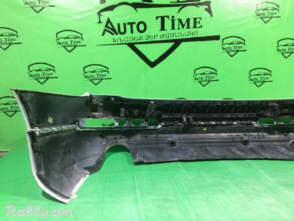 Audi Q7  L4  2005-2015 Հետևի շիթ