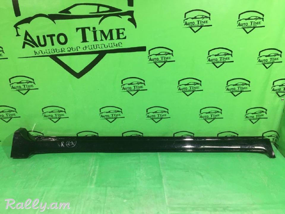  Toyota   Land Cruiser 200  Աջ կողմի պառոգ 2007-2020