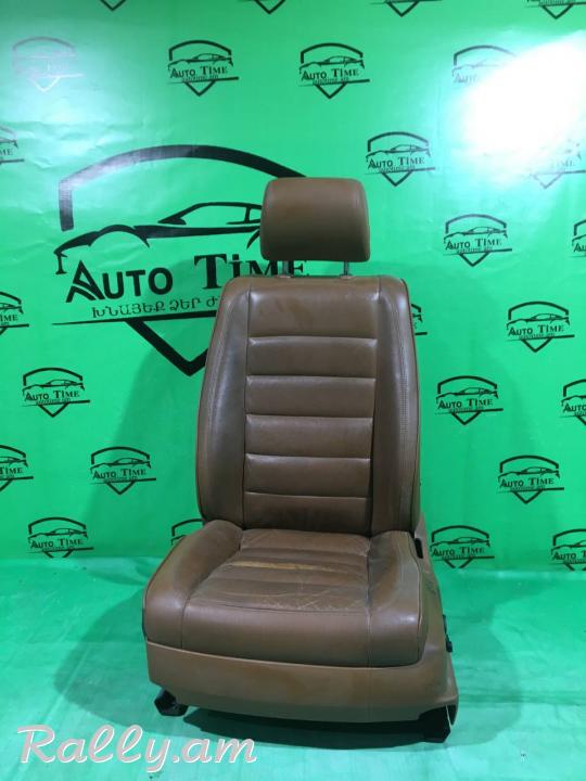 Volkswagen Touareg 2010-2014 Աջ և Ձախ սիդելնիկ