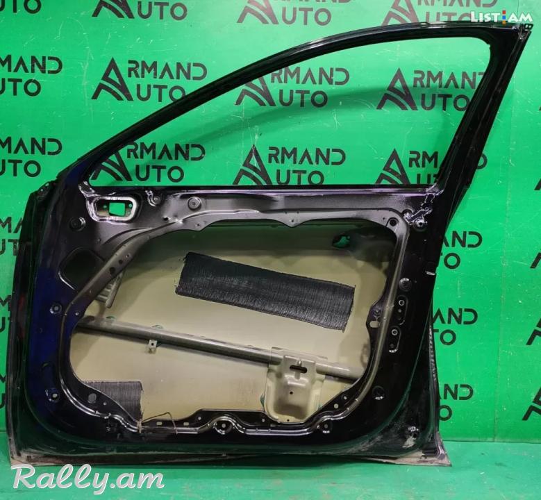 Kia  K5 3  Generation  2020 - 2021  Դիմացի  աջ  դուռ