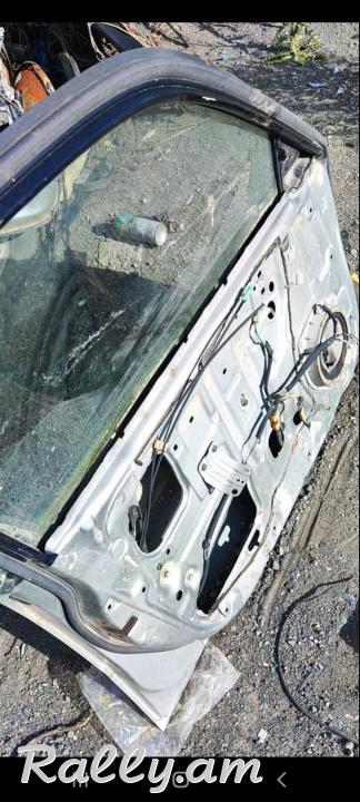Toyota altezza dimaci dzax dur lexus is դիմացի դուռ ձախ