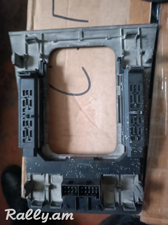 Mercedes benz w210 w202 patuhanneri knopka apakineri blok