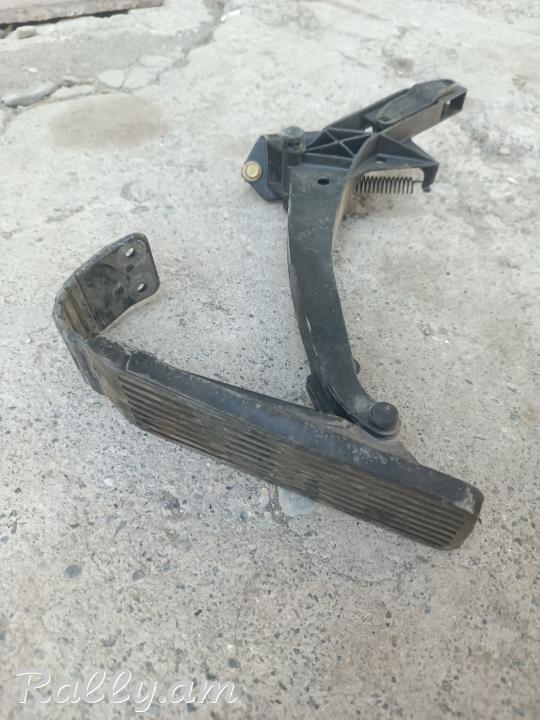 Gazi pedal Mercedes benz w202 w210
