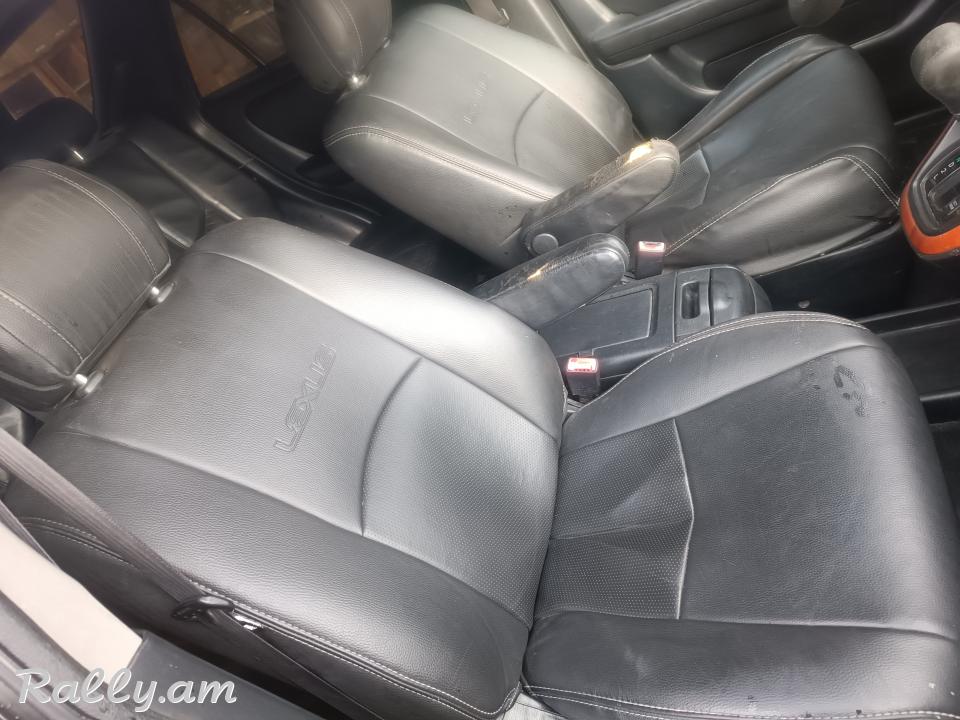 Lexus rx300 sidelnikner salon
