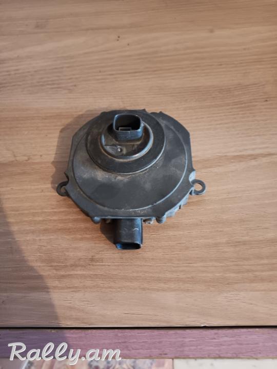 Nissan Infiniti Xenoni blok