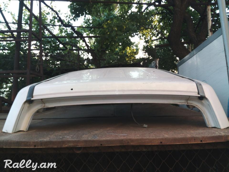 Mitsubishi Pajero IO թափքի կրիշ