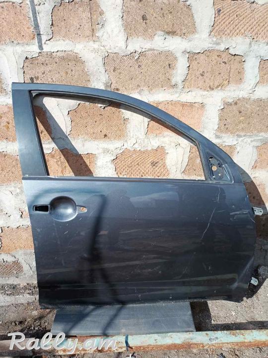 Mitsubishi outlander աջ առջևի դուռ