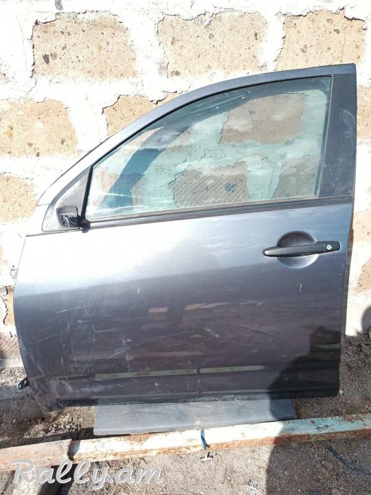 Mitsubishi Outlander ձախ դեմի դուռ