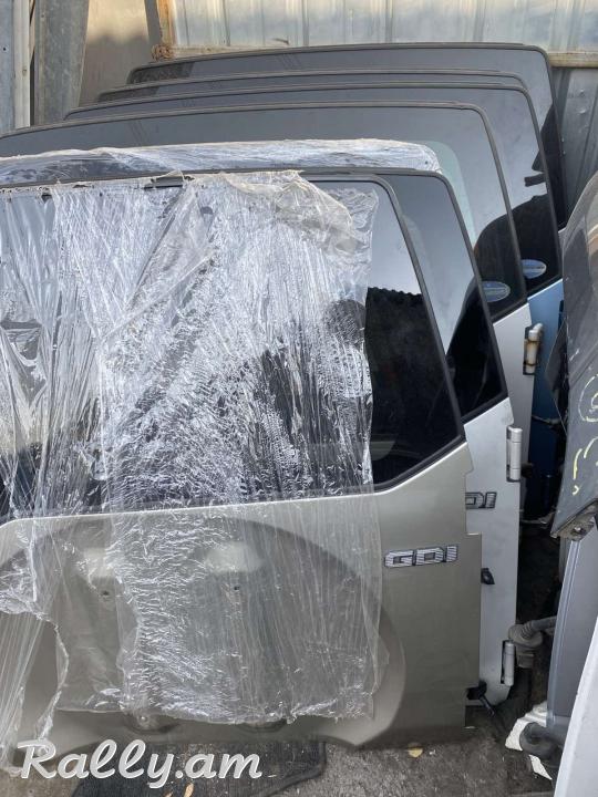 Mitsubishi Pajero IO բագաժնիկի դուռ