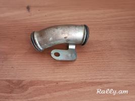 Mitsubishi Pajero IO Տերմոստատից պոմպ գնացող տրուբա Mitsubishi Pajero IO Տերմոստատից պոմպ գնացող տրուբա