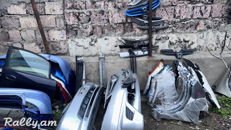 Honda Fit i granat kulak amortizator