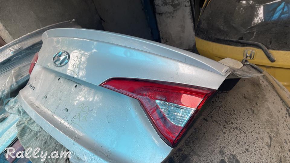 Hyundai Sonata i bagajnik  2016 tiv