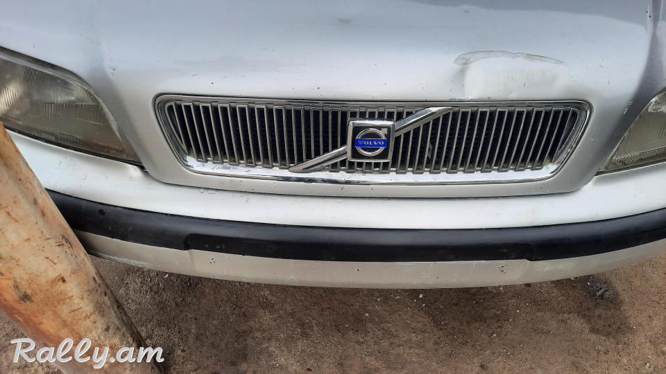 Պահեստամասեր Volvo v 40 1.8 մեխանիկա 2000 պահեստամասեր օգտագործված