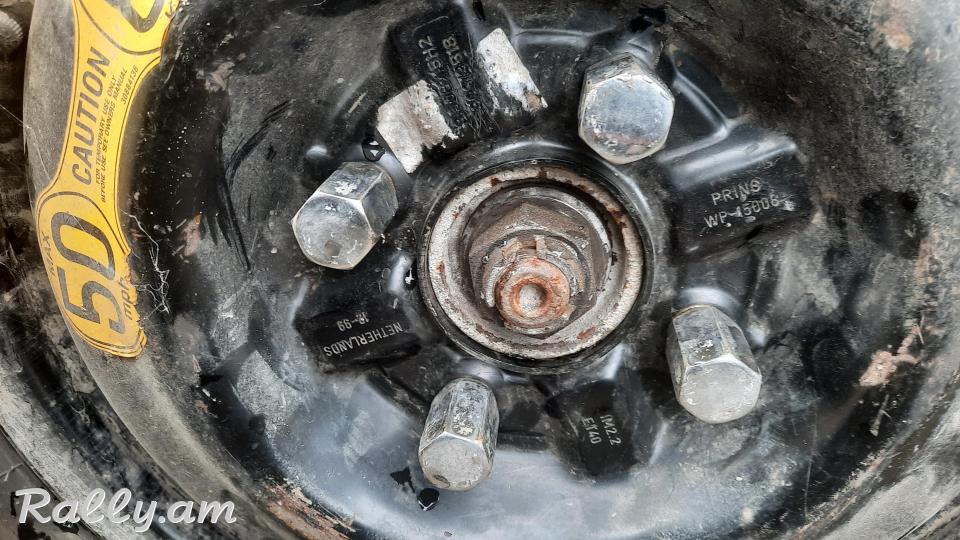 Պահեստամասեր Volvo v 40 1.8 մեխանիկա 2000 պահեստամասեր օգտագործված
