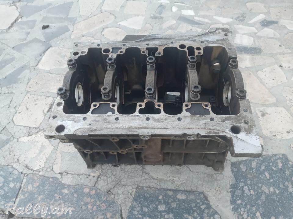Volkswagen golf 4  1.6L matori blok